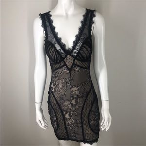BEBE size small lace body con dress